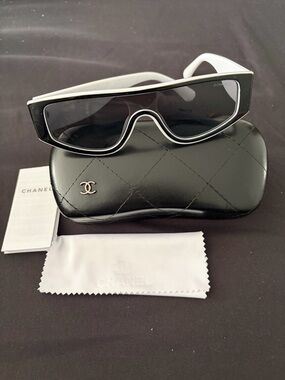 CC Black and White Oversized Shield Sunglasses